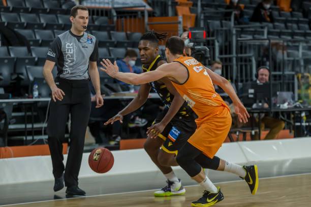 的一场焦点 的一场焦点